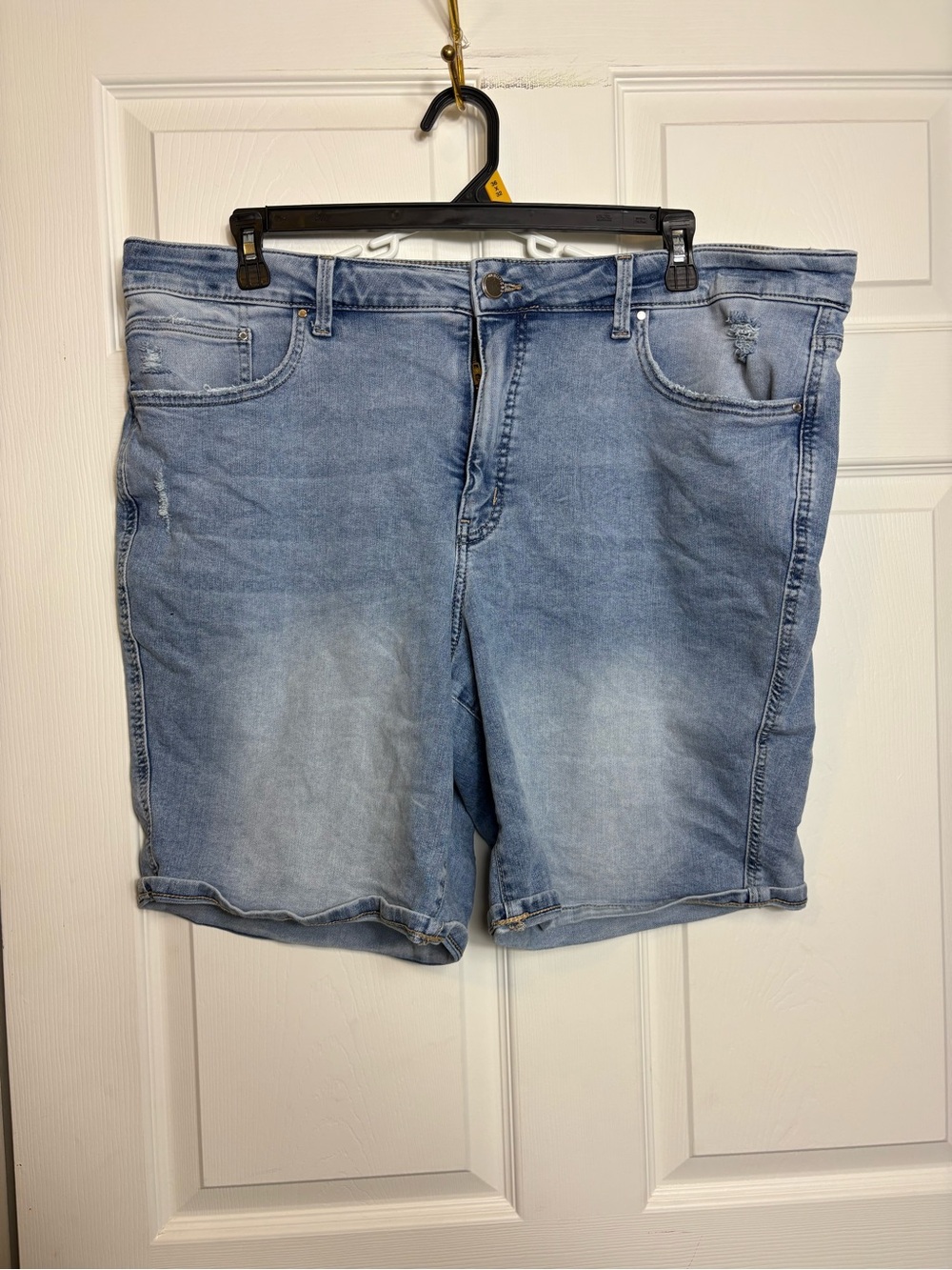 Women’s  Light Blue Denim Shorts